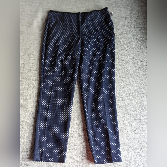 Roz and Ali Navy Blue With polka Dots Ankle Pants Size 8 - Picture 2 of 9